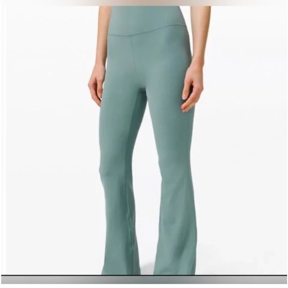 lululemon athletica Pants - Lululemon tidewater teal groove pant
